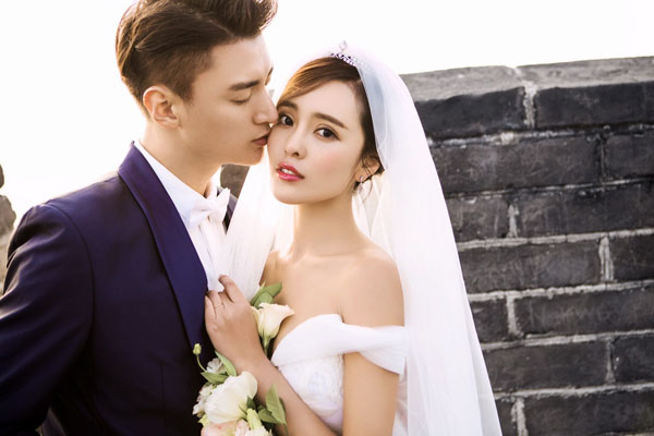 创意结婚登记照提供服装+化妆+精修底片|鄂州鄂州非凡婚纱至爱影城